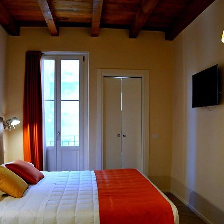 La Corte Fiorita Como Room photo